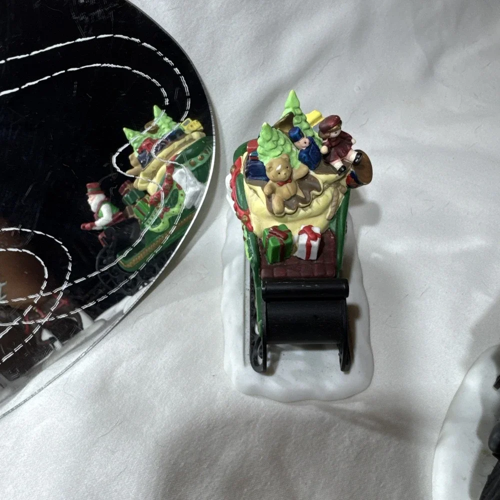 Lot of Christmas Village Santa Miniature Accessories Dept‎ 56 Hallmark READ